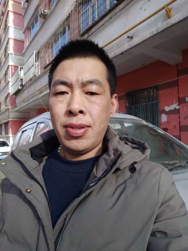 华哥的第一张照片--乌鲁木齐残疾人相亲网